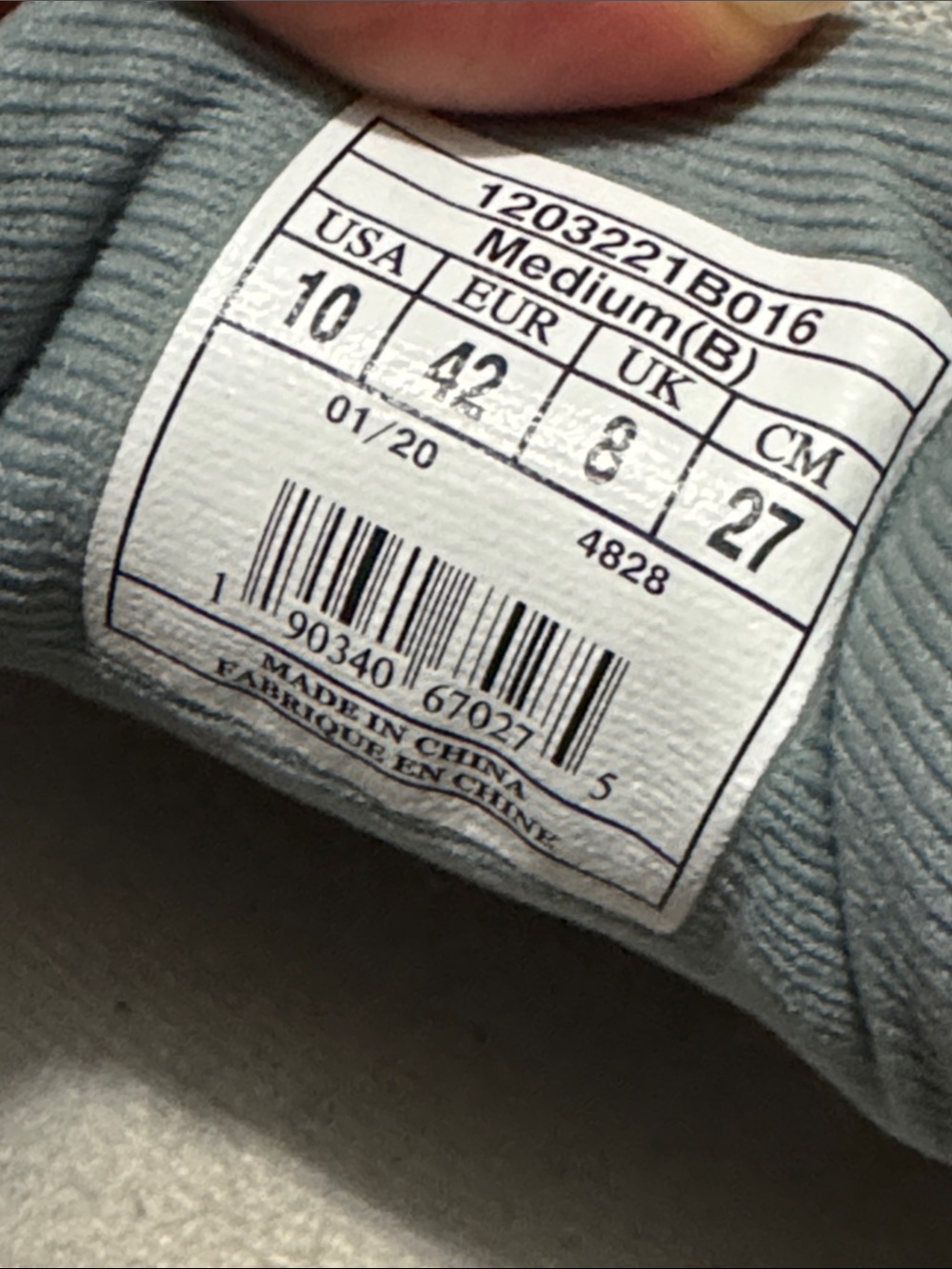 Wmns Sz 10 Brooks Launch 7 Medium Neutral Running Shoes-Gray/Purple/White-GUC - Picture 13 of 16